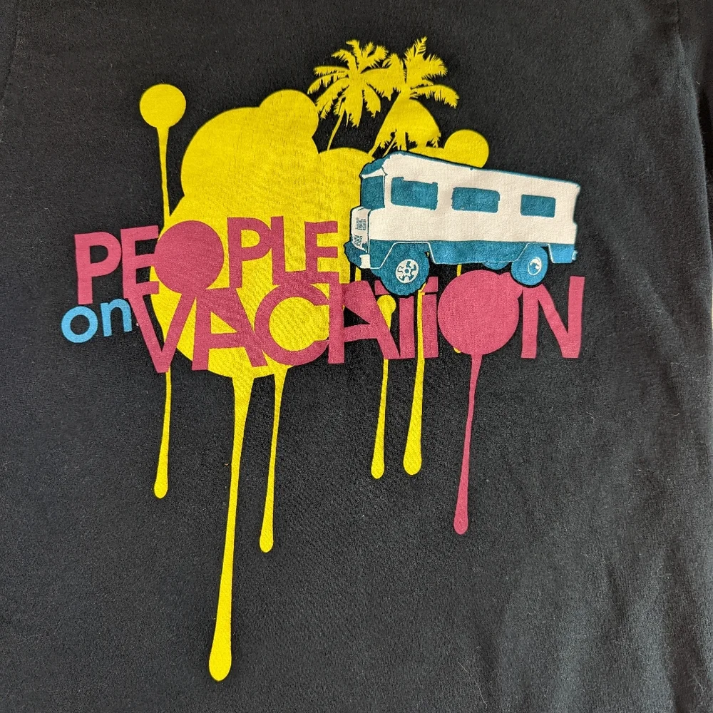 People On Vacation Concert Tee Medium